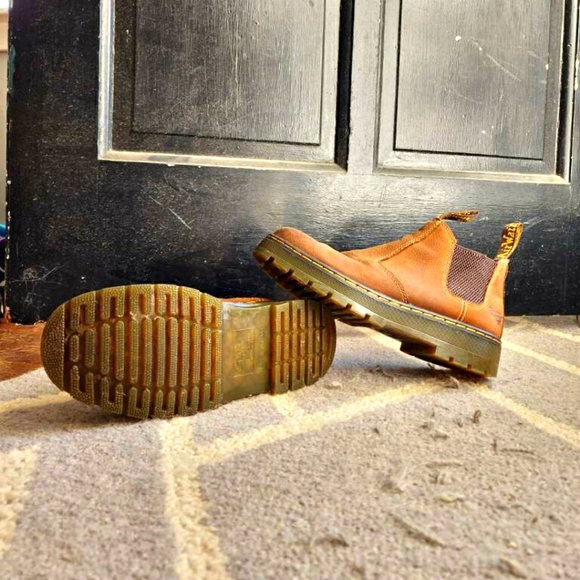 Dr Martens - Picture 3 of 3